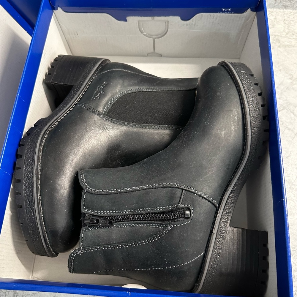 Winter Boots, Bos & Co. “Masi”, Size 36 (6), New in box